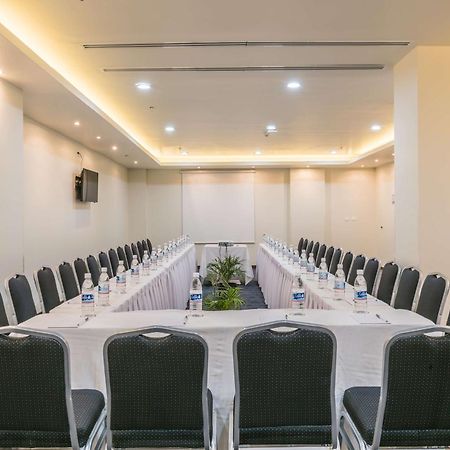 Hampton Inn & Suites By Hilton Salamanca Bajio Eksteriør bilde