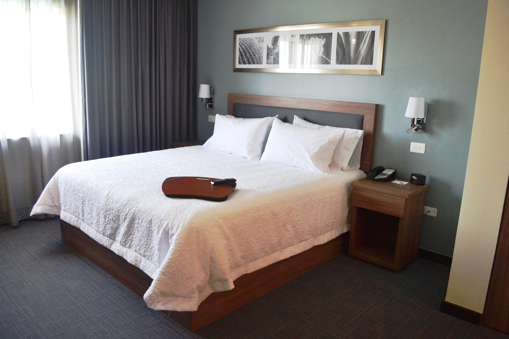 Hampton Inn & Suites By Hilton Salamanca Bajio Eksteriør bilde