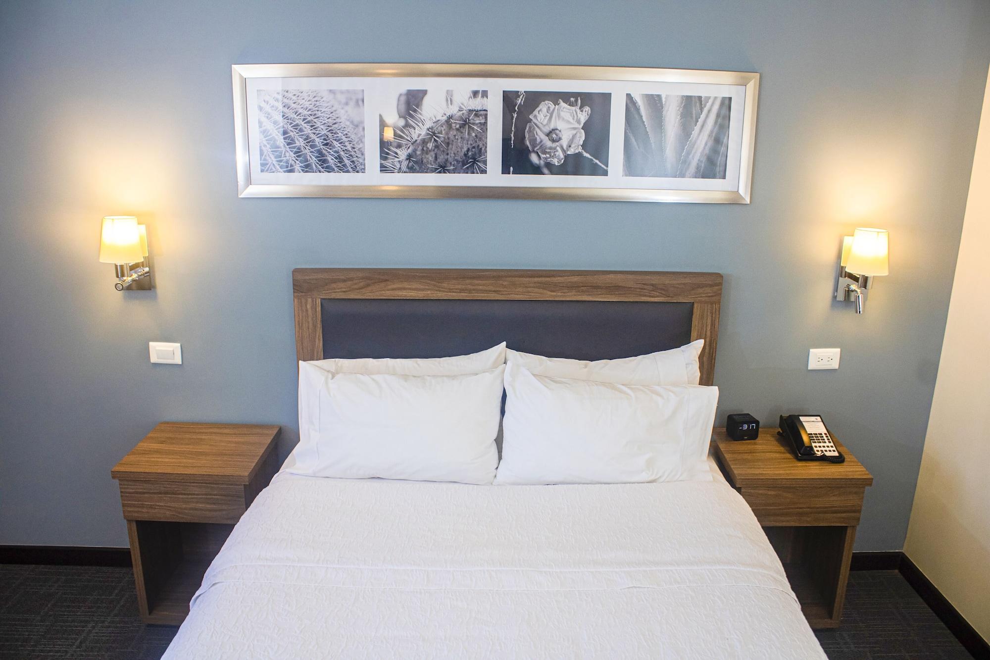 Hampton Inn & Suites By Hilton Salamanca Bajio Eksteriør bilde