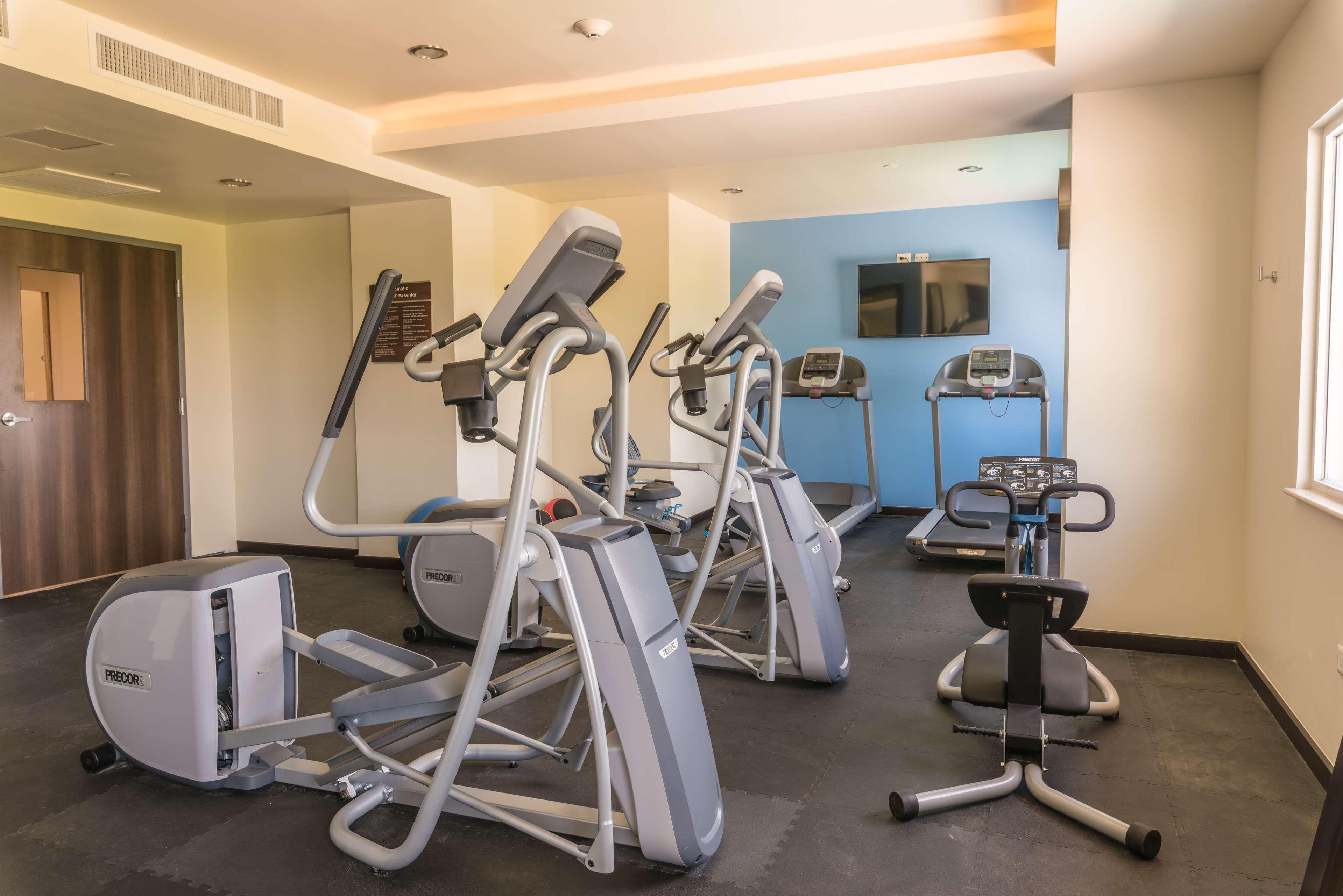 Hampton Inn & Suites By Hilton Salamanca Bajio Eksteriør bilde