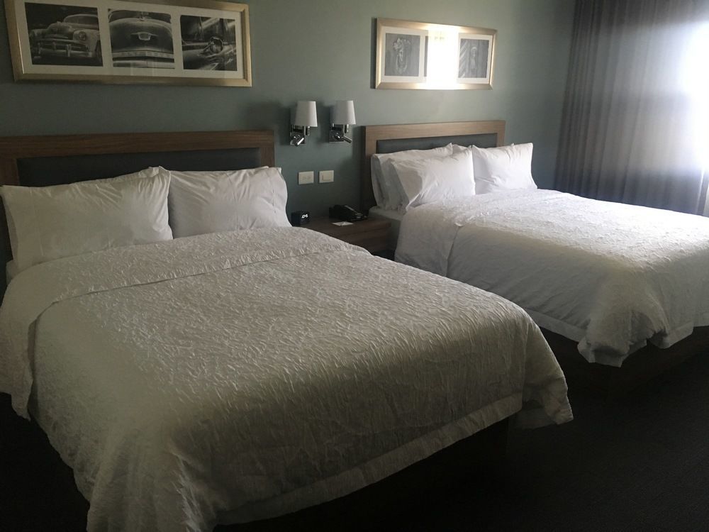 Hampton Inn & Suites By Hilton Salamanca Bajio Eksteriør bilde